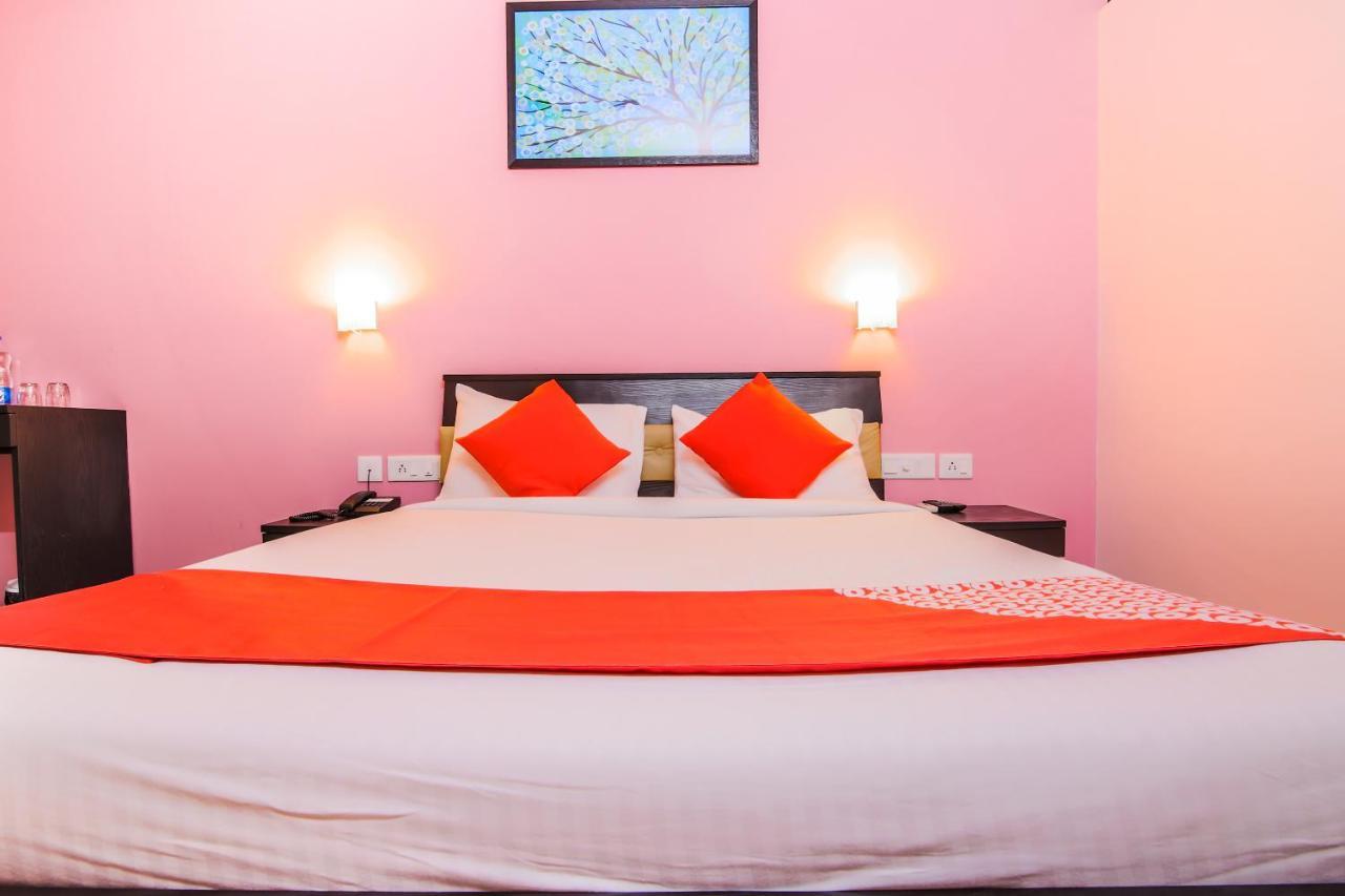 Oyo 24761 All Seasons Guest House Маргао Экстерьер фото