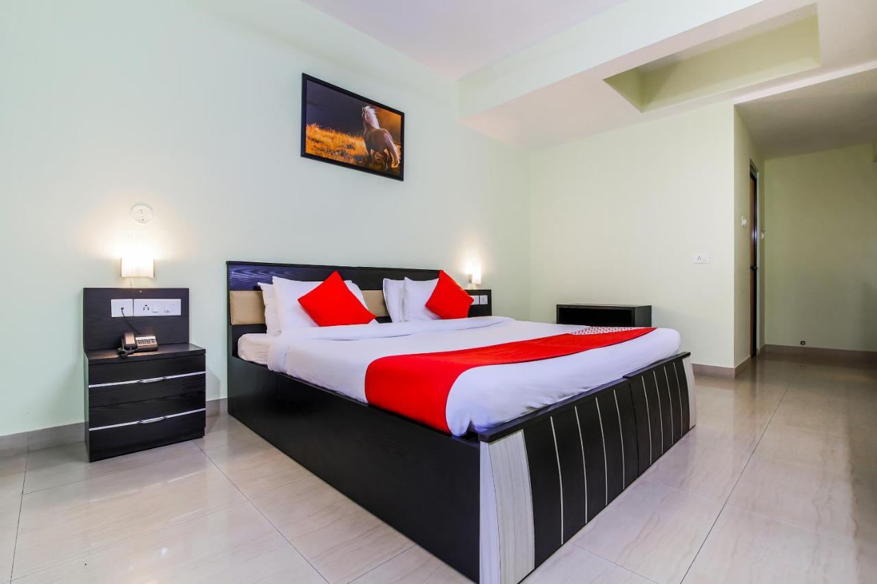 Oyo 24761 All Seasons Guest House Маргао Экстерьер фото